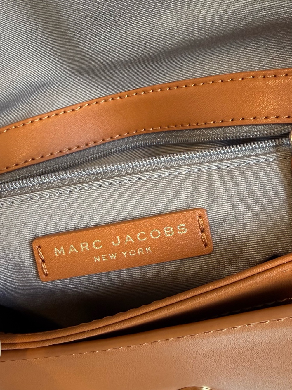 MARC JACOBS Messenger Crossbody
Bag in Smoked Almond - Picture 8 of 15